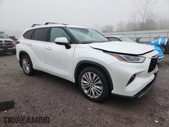 ✅ 2023 Toyota Highlander XLE • VIN: 5TDKDRBH4PS505731 • Лот: 92065365. Опубликован ранее на Copart с пробегом 53 454 миль. Бесплатный доступ к архиву аукционных продаж из США и подробный отчёт об истории автомобиля на DreamBid. Изображение 4.