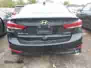 2017 Hyundai Elantra SE z VIN 5NPD84LF1HH127971, wystawiony jako IAAI lot #43460523 z przebiegiem 144 237 mil mil oraz . Historia ofert i sprzedaży dostępna na DreamBid. Obrazek 6.