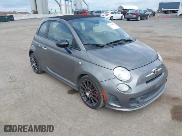✅ 2013 FIAT 500 Abarth • VIN: 3C3CFFJH3DT674482 • Lot: 42675081. Wystawiony na IAAI z przebiegiem 93 236 mil. Bezpłatny archiwum sprzedaży aukcyjnych z USA i szczegółowy raport historii pojazdu na DreamBid. Zdjęcie 1.