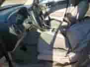 2006 Saturn VUE z VIN 5GZCZ53426S825094, wystawiony jako Copart lot #71841694 z przebiegiem 125 094 mil mil oraz Szkoda całkowita • Salvage title. Historia ofert i sprzedaży dostępna na DreamBid. Obrazek 7.