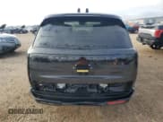 ✅ 2025 Land Rover Range Rover SE • VIN: SALKPBFU5SA290266 • Lot: 90585825. Wystawiony na Copart z przebiegiem 8 120 mil. Bezpłatny archiwum sprzedaży aukcyjnych z USA i szczegółowy raport historii pojazdu na DreamBid. Zdjęcie 6.