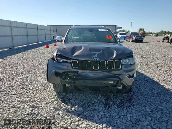 ✅ 2019 Jeep Grand Cherokee Limited • VIN: 1C4RJEBG4KC857354 • Lot: 86775165. Wystawiony na Copart z przebiegiem 53 211 mil. Bezpłatny archiwum sprzedaży aukcyjnych z USA i szczegółowy raport historii pojazdu na DreamBid. Zdjęcie 14.