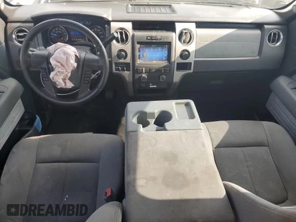 ✅ 2013 Ford F-150 XL • VIN: 1FTVX1EF4DKD74738 • Lot: 57342625. Wystawiony na Copart z przebiegiem 230 953 mil. Bezpłatny archiwum sprzedaży aukcyjnych z USA i szczegółowy raport historii pojazdu na DreamBid. Zdjęcie 8.