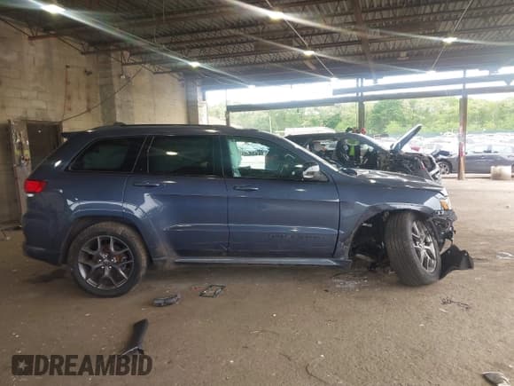 ✅ 2020 Jeep Grand Cherokee Limited X • VIN: 1C4RJFBG0LC143499 • Лот: 42356730. Опубликован ранее на IAAI с пробегом 57 931 миль. Бесплатный доступ к архиву аукционных продаж из США и подробный отчёт об истории автомобиля на DreamBid. Изображение 14.