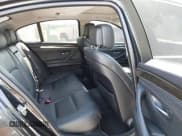 ✅ 2013 BMW 5 Series 528i xDrive • VIN: WBAXH5C52DD113472 • Лот: 43467536. Опубликован ранее на IAAI с пробегом 138 469 миль. Бесплатный доступ к архиву аукционных продаж из США и подробный отчёт об истории автомобиля на DreamBid. Изображение 8.