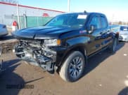 ✅ 2020 Chevrolet Silverado 1500 RST • VIN: 1GCRYEED8LZ323592 • Lot: 41504529. Wystawiony na IAAI z przebiegiem 48 495 mil. Bezpłatny archiwum sprzedaży aukcyjnych z USA i szczegółowy raport historii pojazdu na DreamBid. Zdjęcie 17.