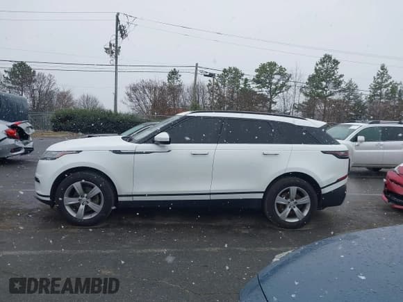 ✅ 2018 Land Rover Range Rover Velar S • VIN: SALYB2RX5JA722934 • Лот: 41620738. Опубликован ранее на IAAI с пробегом 96 804 миль. Бесплатный доступ к архиву аукционных продаж из США и подробный отчёт об истории автомобиля на DreamBid. Изображение 13.