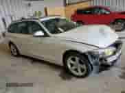 2015 BMW 3 Series 328d xDrive с VIN WBA3K5C59FK301727, выставлен на аукционе Copart как лот 82686405 с пробегом 113 734 миль миль и На запчасти • Non repairable. История ставок и продаж доступна на DreamBid. Изображение 4.