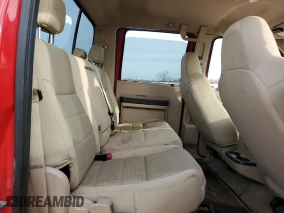 ✅ 2008 Ford F-350 • VIN: 1FTWW32R08EC14619 • Lot: 88355245. Wystawiony na Copart z przebiegiem Nie podano. Bezpłatny archiwum sprzedaży aukcyjnych z USA i szczegółowy raport historii pojazdu na DreamBid. Zdjęcie 10.