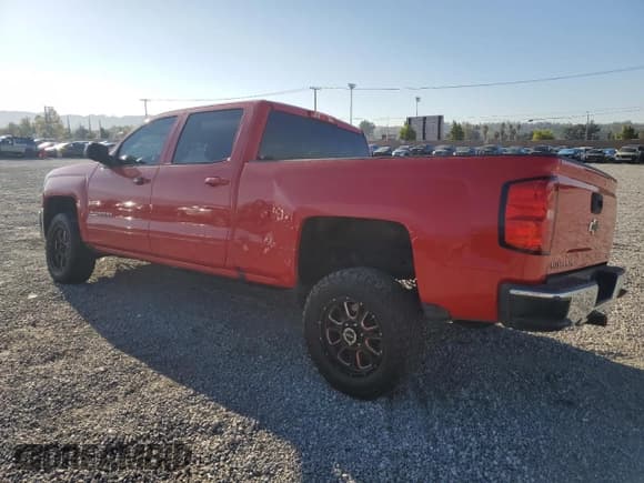 ✅ 2018 Chevrolet Silverado 1500 LT • VIN: 3GCPCREC6JG517491 • Lot: 83764825. Wystawiony na Copart z przebiegiem 45 860 mil. Bezpłatny archiwum sprzedaży aukcyjnych z USA i szczegółowy raport historii pojazdu na DreamBid. Zdjęcie 2.