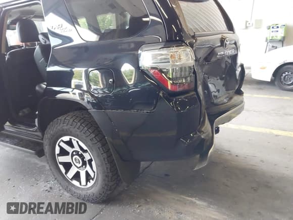 ✅ 2022 Toyota 4Runner TRD Off Road Premium • VIN: JTERU5JR5N6007404 • Лот: 43422147. Опубликован ранее на IAAI с пробегом 83 156 миль. Бесплатный доступ к архиву аукционных продаж из США и подробный отчёт об истории автомобиля на DreamBid. Изображение 6.
