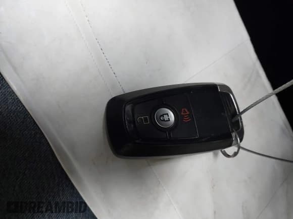 ✅ 2022 Ford Escape SE • VIN: 1FMCU0G69NUA71625 • Lot: 43541511. Wystawiony na IAAI z przebiegiem 70 365 mil. Bezpłatny archiwum sprzedaży aukcyjnych z USA i szczegółowy raport historii pojazdu na DreamBid. Zdjęcie 11.