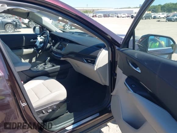 ✅ 2020 Cadillac XT4 AWD Premium Luxury • VIN: 1GYFZDR41LF111066 • Lot: 43119718. Listed on IAAI with 34,893 mi. Free auction sales archive from the USA and detailed vehicle history report at DreamBid. Image 5.