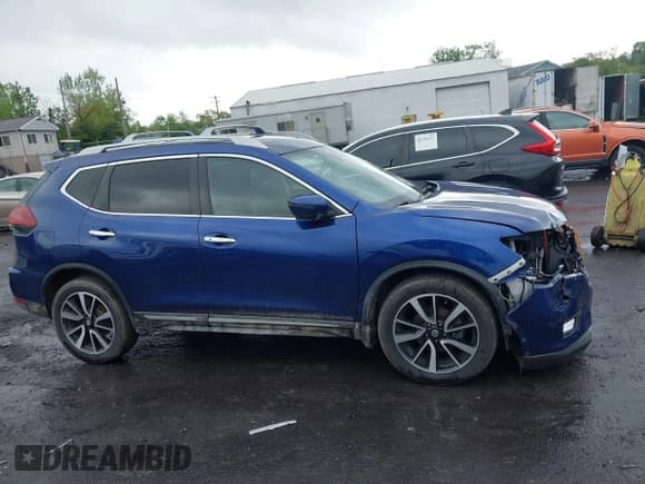 ✅ 2019 Nissan Rogue SL • VIN: 5N1AT2MV4KC701862 • Lot: 42187723. Listed on IAAI with 108,978 mi. Free auction sales archive from the USA and detailed vehicle history report at DreamBid. Image 13.