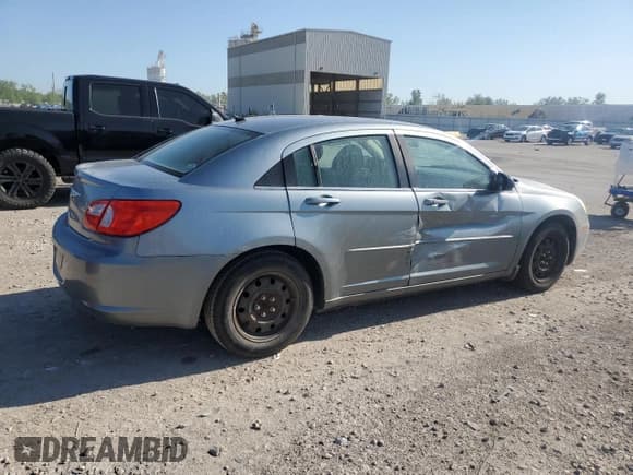 ✅ 2008 Chrysler Sebring LX • VIN: 1C3LC46K08N174531 • Lot: 55667545. Listed on Copart with 200,574 mi. Free auction sales archive from the USA and detailed vehicle history report at DreamBid. Image 3.