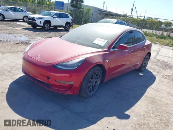 ✅ 2020 Tesla Model 3 Long Range • VIN: 5YJ3E1EB5LF783269 • Lot: 41834249. Wystawiony na IAAI z przebiegiem 80 939 mil. Bezpłatny archiwum sprzedaży aukcyjnych z USA i szczegółowy raport historii pojazdu na DreamBid. Zdjęcie 18.