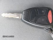 ✅ 2006 Jeep Commander • VIN: 1J8HG48K16C231811 • Лот: 42811376. Опубликован ранее на IAAI с пробегом 248 995 миль. Бесплатный доступ к архиву аукционных продаж из США и подробный отчёт об истории автомобиля на DreamBid. Изображение 11.