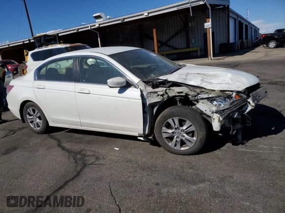 ✅ 2012 Honda Accord SE • VIN: 1HGCP2F63CA051511 • Lot: 87118255. Listed on Copart with 250,627 mi. Free auction sales archive from the USA and detailed vehicle history report at DreamBid. Image 4.