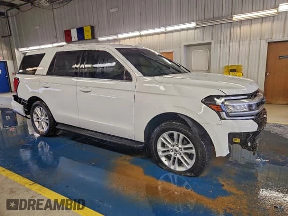 ✅ 2024 Ford Expedition XLT • VIN: 1FMJU1J86REB07794 • Лот: 94349725. Опубликован ранее на Copart с пробегом 13 538 миль. Бесплатный доступ к архиву аукционных продаж из США и подробный отчёт об истории автомобиля на DreamBid. Изображение 4.