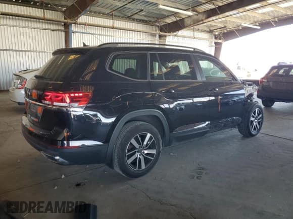 ✅ 2021 Volkswagen Atlas SE • VIN: 1V2DP2CA8MC597799 • Lot: 66215575. Listed on Copart with 99,403 mi. Free auction sales archive from the USA and detailed vehicle history report at DreamBid. Image 3.