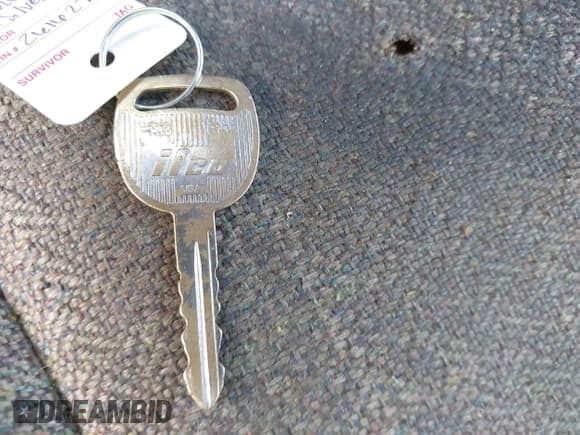 ✅ 2003 Chevrolet Silverado 1500 Work Truck • VIN: 1GCEC14X63Z261627 • Лот: 41589792. Опубликован ранее на IAAI с пробегом Не указан. Бесплатный доступ к архиву аукционных продаж из США и подробный отчёт об истории автомобиля на DreamBid. Изображение 11.