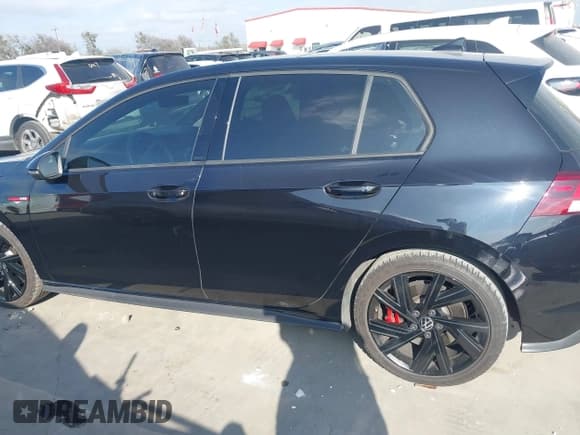 ✅ 2023 Volkswagen Golf GTI SE • VIN: WVW3A7CD8PW191630 • Лот: 41248670. Опубликован ранее на IAAI с пробегом 18 137 миль. Бесплатный доступ к архиву аукционных продаж из США и подробный отчёт об истории автомобиля на DreamBid. Изображение 15.