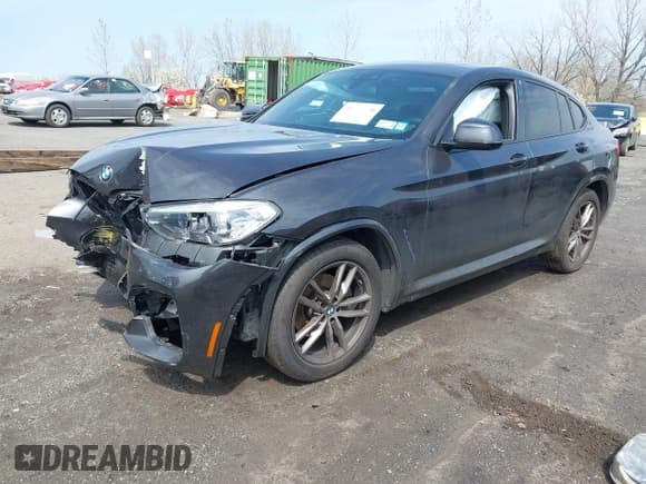 ✅ 2021 BMW X4 xDrive30i • VIN: 5UX2V1C02M9G88260 • Lot: 41991270. Listed on IAAI with 48,817 mi. Free auction sales archive from the USA and detailed vehicle history report at DreamBid. Image 18.