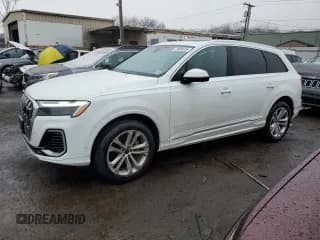 ✅ 2025 Audi Q7 Premium Plus • VIN: WA1LCBF79SD011959 • Lot: 43059595. Wystawiony na Copart z przebiegiem 3 742 mil. Bezpłatny archiwum sprzedaży aukcyjnych z USA i szczegółowy raport historii pojazdu na DreamBid. Zdjęcie 1.
