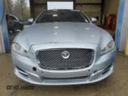 ✅ 2013 Jaguar XJ Portfolio • VIN: SAJWJ2GD6D8V44717 • Lot: 52340635. Wystawiony na Copart z przebiegiem 120 560 mil. Bezpłatny archiwum sprzedaży aukcyjnych z USA i szczegółowy raport historii pojazdu na DreamBid. Zdjęcie 5.