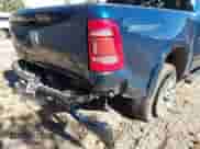 2020 Ram 1500 Laramie с VIN 1C6SRFJTXLN219802, выставлен на аукционе IAAI как лот 43533015 с пробегом 55 908 миль миль и . История ставок и продаж доступна на DreamBid. Изображение 17.