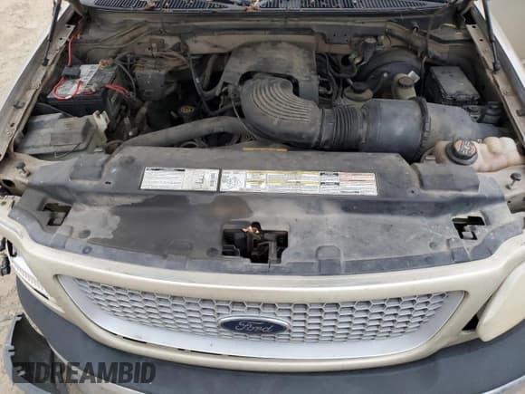 ✅ 1999 Ford F-150 • VIN: 1FTRX17W9XNC19765 • Lot: 82886014. Wystawiony na Copart z przebiegiem Nie podano. Bezpłatny archiwum sprzedaży aukcyjnych z USA i szczegółowy raport historii pojazdu na DreamBid. Zdjęcie 11.