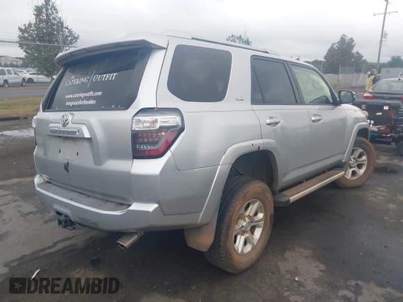 ✅ 2016 Toyota 4Runner Limited • VIN: JTEBU5JR6G5302117 • Lot: 43245297. Listed on IAAI with 52,111 mi. Free auction sales archive from the USA and detailed vehicle history report at DreamBid. Image 4.