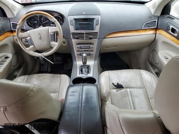 ✅ 2012 Lincoln MKT EcoBoost • VIN: 2LMHJ5AT5CBL54072 • Лот: 84243495. Опубликован ранее на Copart с пробегом 243 322 миль. Бесплатный доступ к архиву аукционных продаж из США и подробный отчёт об истории автомобиля на DreamBid. Изображение 8.