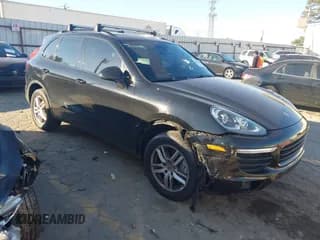 ✅ 2016 Porsche Cayenne • VIN: WP1AA2A28GKA37999 • Lot: 43686742. Listed on IAAI with 128,099 mi. Free auction sales archive from the USA and detailed vehicle history report at DreamBid. Image 1.
