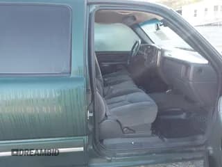 ✅ 2006 Chevrolet Silverado 1500 LT1 • VIN: 2GCEC13TX61197359 • Lot: 43648306. Wystawiony na IAAI z przebiegiem 238 532 mil. Bezpłatny archiwum sprzedaży aukcyjnych z USA i szczegółowy raport historii pojazdu na DreamBid. Zdjęcie 5.