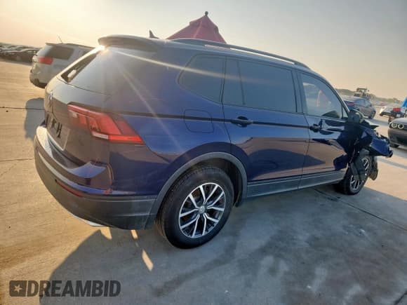 ✅ 2021 Volkswagen Tiguan S • VIN: 3VV1B7AX5MM066860 • Lot: 80743965. Listed on Copart with 48,305 mi. Free auction sales archive from the USA and detailed vehicle history report at DreamBid. Image 3.