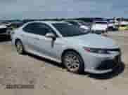 2022 Toyota Camry LE с VIN 4T1R11BK7NU055288, выставлен на аукционе Copart как лот 67012075 с пробегом 106 728 миль миль и Списание • Salvage title. История ставок и продаж доступна на DreamBid. Изображение 4.