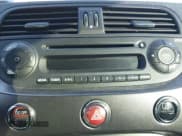 ✅ 2015 FIAT 500e • VIN: 3C3CFFGE5FT503720 • Lot: 43487101. Wystawiony na IAAI z przebiegiem 56 744 mil. Bezpłatny archiwum sprzedaży aukcyjnych z USA i szczegółowy raport historii pojazdu na DreamBid. Zdjęcie 14.