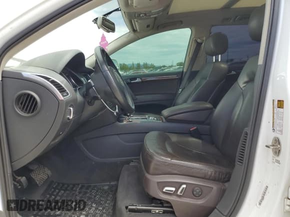 ✅ 2011 Audi Q7 Premium Plus • VIN: WA1LMAFEXBD004153 • Lot: 55848275. Listed on Copart with 153,167 mi. Free auction sales archive from the USA and detailed vehicle history report at DreamBid. Image 7.