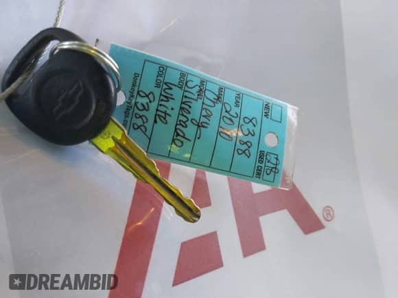 2010 Chevrolet Silverado 1500 Work Truck z VIN 1GCSCPEX3AZ198388, wystawiony jako IAAI lot #43311763 z przebiegiem 196 129 mil mil oraz . Historia ofert i sprzedaży dostępna na DreamBid. Obrazek 11.