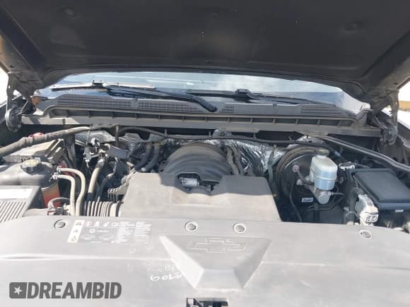 ✅ 2018 Chevrolet Silverado 1500 Custom • VIN: 1GCRCPEH5JZ324547 • Lot: 43389774. Wystawiony na IAAI z przebiegiem 238 932 mil. Bezpłatny archiwum sprzedaży aukcyjnych z USA i szczegółowy raport historii pojazdu na DreamBid. Zdjęcie 10.