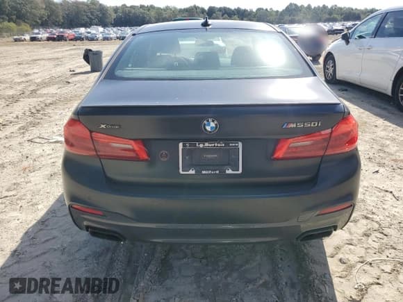 ✅ 2020 BMW 5 Series M550i xDrive • VIN: WBAJS7C06LCD61108 • Lot: 81955535. Wystawiony na Copart z przebiegiem 78 398 mil. Bezpłatny archiwum sprzedaży aukcyjnych z USA i szczegółowy raport historii pojazdu na DreamBid. Zdjęcie 6.