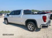 ✅ 2022 GMC Sierra 1500 SLE • VIN: 3GTUUBED4NG623878 • Лот: 68942895. Опубликован ранее на Copart с пробегом 71 983 миль. Бесплатный доступ к архиву аукционных продаж из США и подробный отчёт об истории автомобиля на DreamBid. Изображение 2.