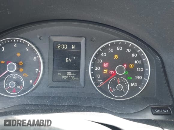 ✅ 2010 Volkswagen Jetta Limited Edition • VIN: 3VWRZ7AJ6AM163552 • Lot: 42540534. Listed on IAAI with 205,796 mi. Free auction sales archive from the USA and detailed vehicle history report at DreamBid. Image 7.