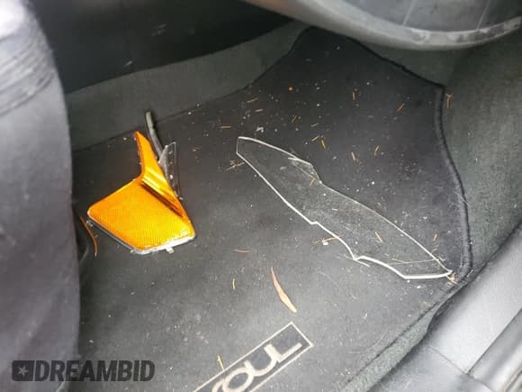 ✅ 2012 Kia Soul + • VIN: KNDJT2A64C7741757 • Lot: 91305525. Wystawiony na Copart z przebiegiem 144 605 mil. Bezpłatny archiwum sprzedaży aukcyjnych z USA i szczegółowy raport historii pojazdu na DreamBid. Zdjęcie 13.