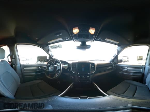 ✅ 2020 Ram 1500 Big Horn • VIN: 1C6SRFFT5LN310517 • Lot: 43431655. Wystawiony na IAAI z przebiegiem 96 932 mil. Bezpłatny archiwum sprzedaży aukcyjnych z USA i szczegółowy raport historii pojazdu na DreamBid. Zdjęcie 18.