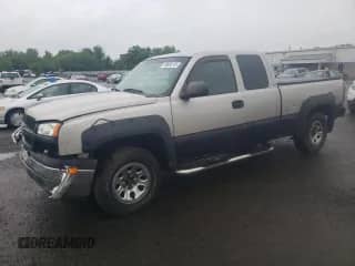 ✅ 2005 Chevrolet Silverado 1500 LS • VIN: 1GCEK19V75E107755 • Lot: 58696125. Wystawiony na Copart z przebiegiem 243 440 mil mil. Skorzystaj z bezpłatnego archiwum sprzedaży aukcyjnych z USA i zobacz szczegółowy raport historii pojazdu na DreamBid. Zdjęcie 1.