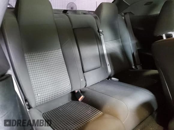 ✅ 2019 Dodge Challenger GT • VIN: 2C3CDZJG3KH736368 • Lot: 51085554. Wystawiony na Copart z przebiegiem 62 829 mil. Bezpłatny archiwum sprzedaży aukcyjnych z USA i szczegółowy raport historii pojazdu na DreamBid. Zdjęcie 10.