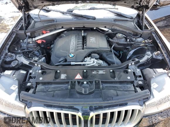 ✅ 2015 BMW X4 xDrive35i • VIN: 5UXXW5C55F0E88521 • Lot: 88212125. Listed on Copart with 63,127 mi. Free auction sales archive from the USA and detailed vehicle history report at DreamBid. Image 12.