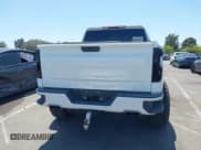 ✅ 2019 Chevrolet Silverado 1500 RST • VIN: 3GCUYEED7KG236968 • Lot: 42543171. Wystawiony na IAAI z przebiegiem 91 245 mil. Bezpłatny archiwum sprzedaży aukcyjnych z USA i szczegółowy raport historii pojazdu na DreamBid. Zdjęcie 17.